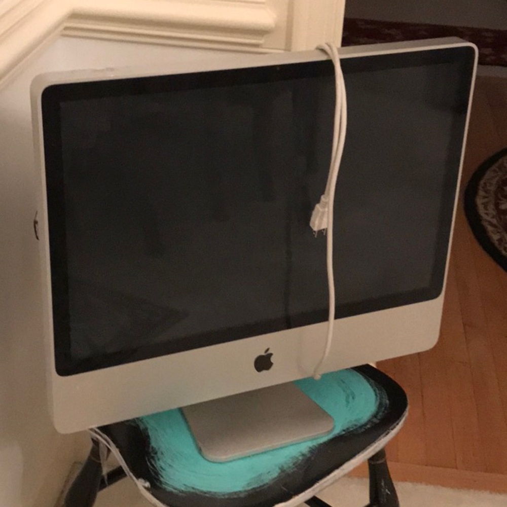 Apple iMac 24" Mid 2007 Core2Duo T7300 2.8GHz Radeon HD 2600 Pro 256MB 500GB 4GB